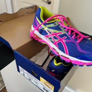 BRAND NEW! ASICS Gel Surveyor Athletic Shoes - Reg. $130!